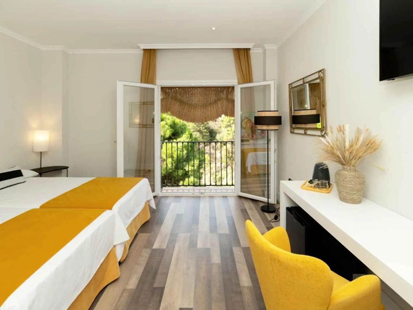 Hotel Altos De Istan